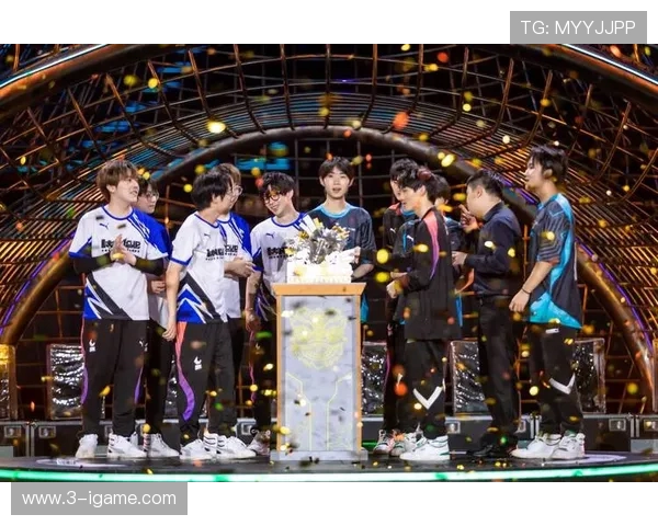 TES战队再度崛起强势登顶赛场掀起新一轮英雄联盟电竞狂潮