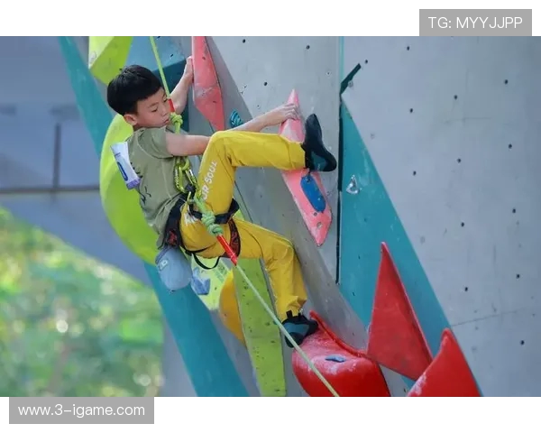 深圳攀岩队实力之争引发热议各方观点交锋探讨攀岩未来发展 深圳攀岩队实力之争引发热议各方观点交锋探讨攀岩未来发展